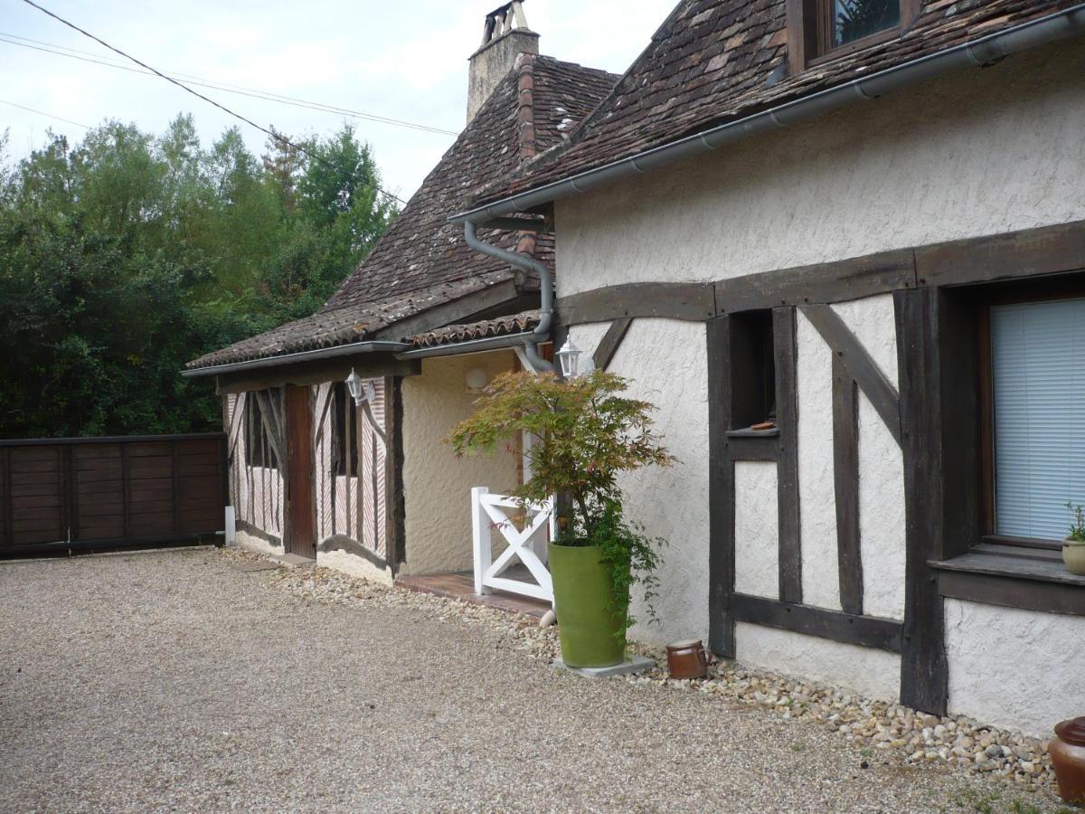 B&B Gilclau Saint-Martial-d'Artenset Exterior foto